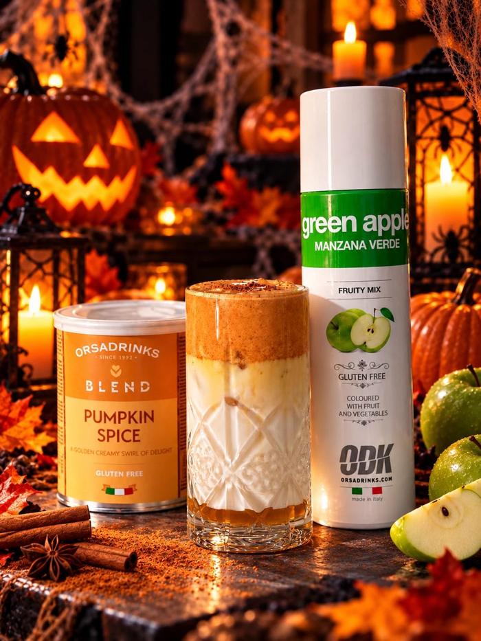 Calabaza Encantada: Fruity Mix Manzana Verde, leche y espuma de Blend Pumpkin Spice